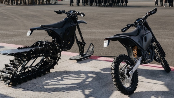 Le Strix Hard Enduro est préparé pour «l'action». Le Strix Hard Enduro est préparé pour «l'action».