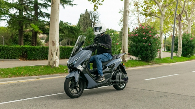 Les motos électriques et à combustion continueront de vivre en 2030 en Catalogne. Les motos électriques et à combustion continueront de vivre en 2030 en Catalogne.
