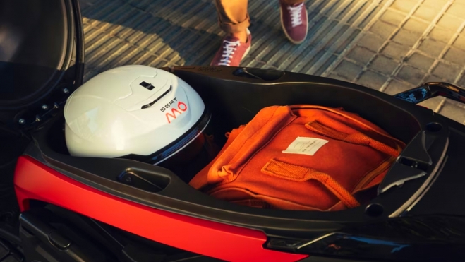 Le silence S01 est le même scooter que le siège mó: les deux ont une capacité de charge élevée. Le silence S01 est le même scooter que le siège mó: les deux ont une capacité de charge élevée.
