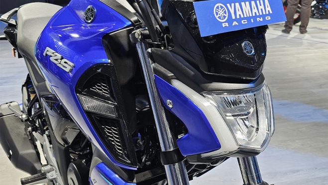 Plus tard, nous pourrions le trouver sur certaines des motos que Yamaha vend en Europe. Plus tard, nous pourrions le trouver sur certaines des motos que Yamaha vend en Europe.