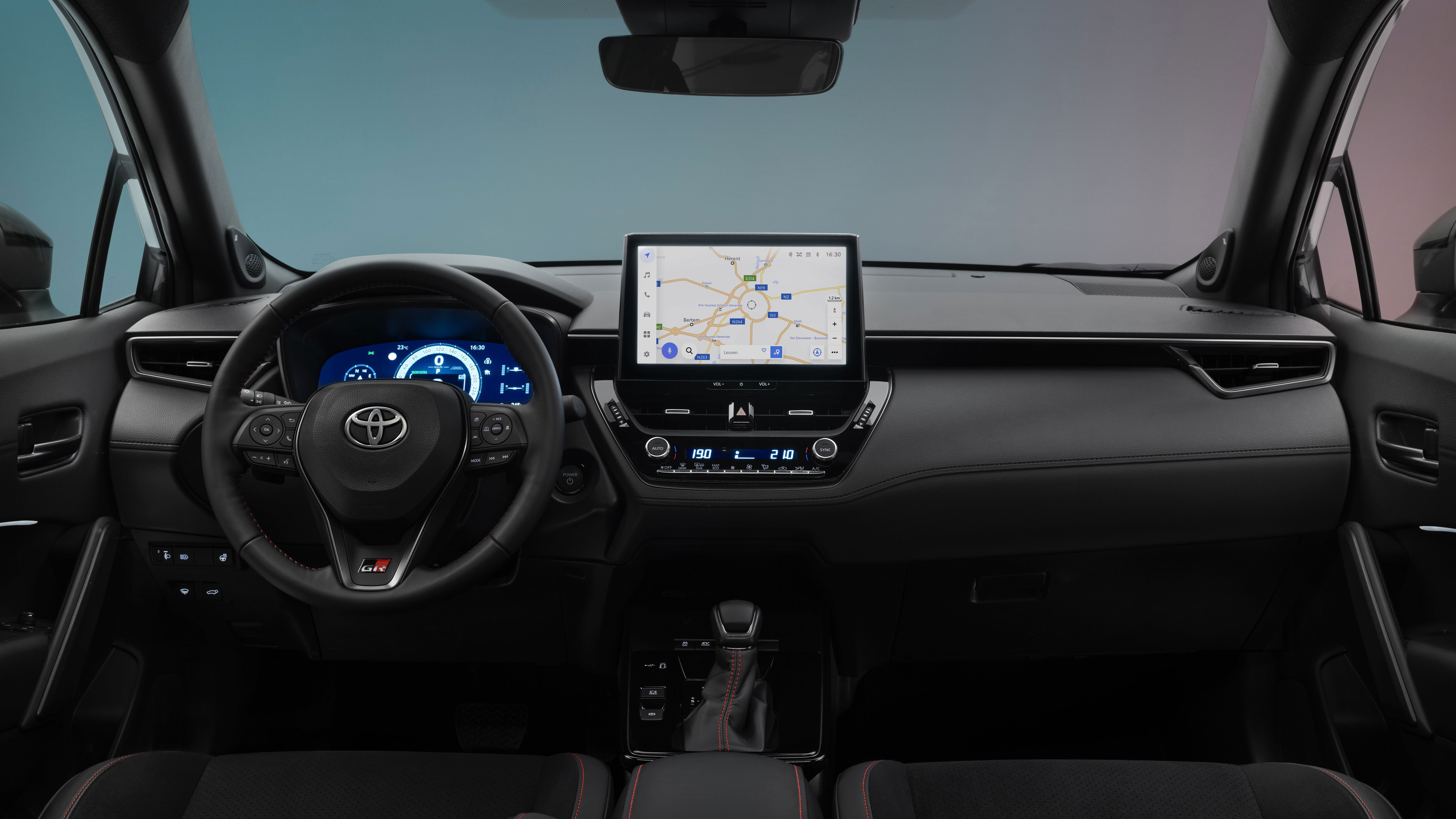 Toyota Corolla Cross GR Sport - Intérieur