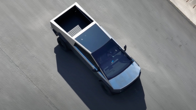 Le corps CyberTruck a été une obsession d'Elon Musk. Le corps CyberTruck a été une obsession d'Elon Musk.