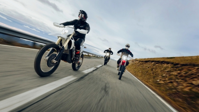 Le Pioneer Husqvarna est une moto Enduro inscrite. Le Pioneer Husqvarna est une moto Enduro inscrite.