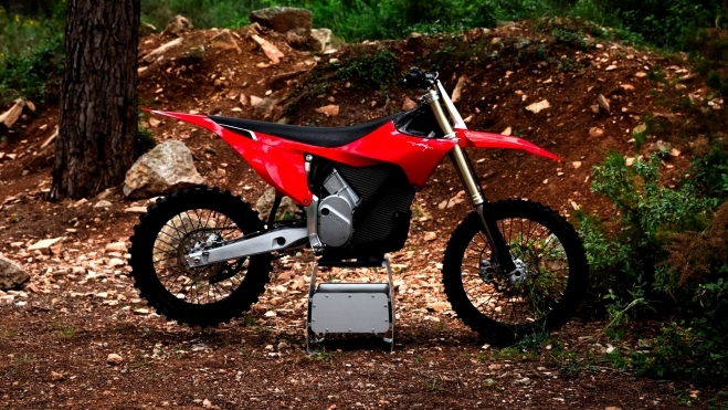 Stark Future Varg MX (Cross). Stark Future Varg MX (Cross).