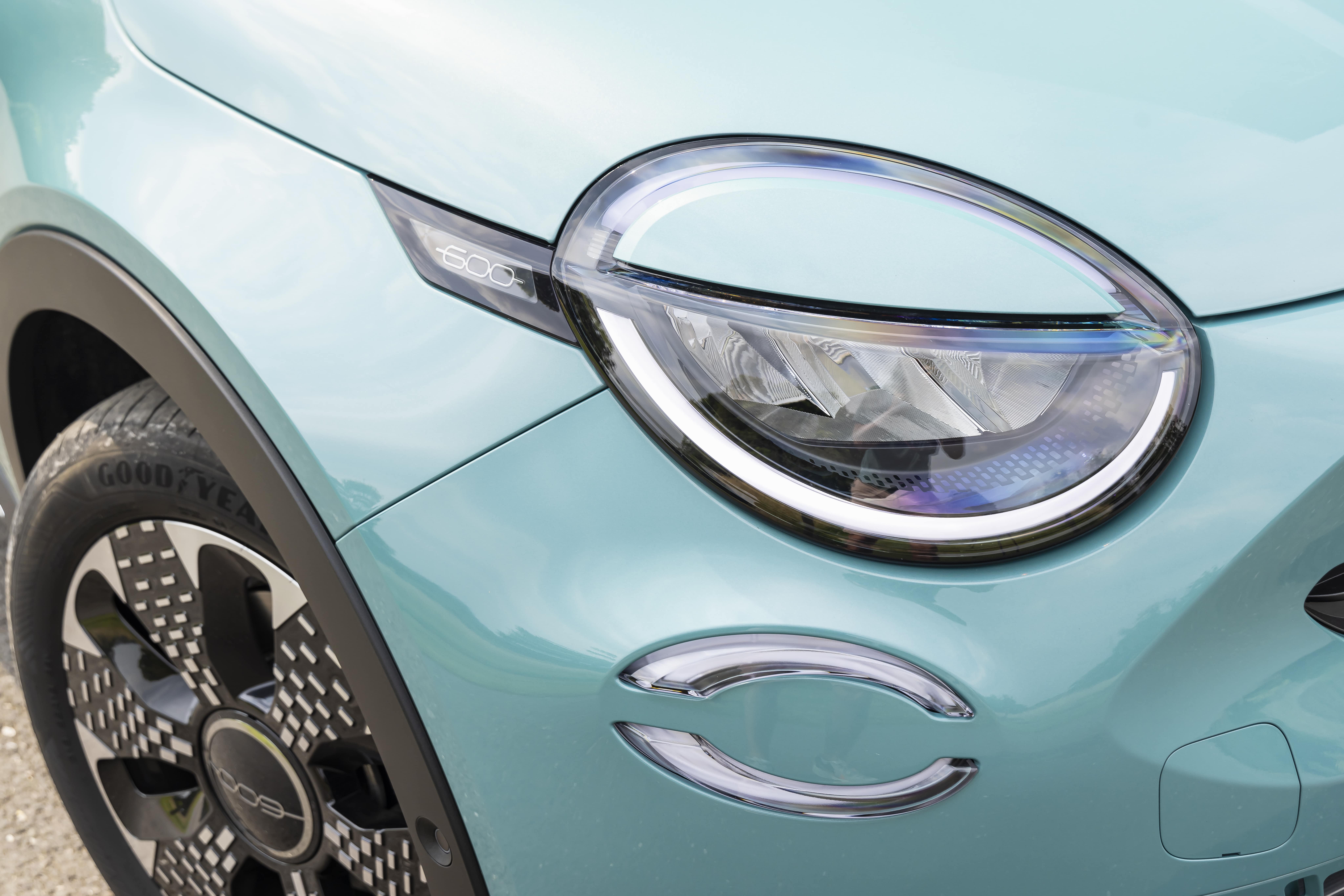 Fiat 600 Hybrid - Détail avant