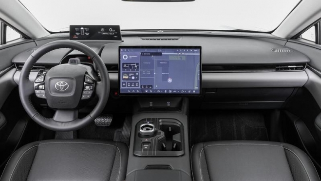 Toyota BZ5 SUV électrique 16 000 euros 630 km Technologie d'autonomie par 3