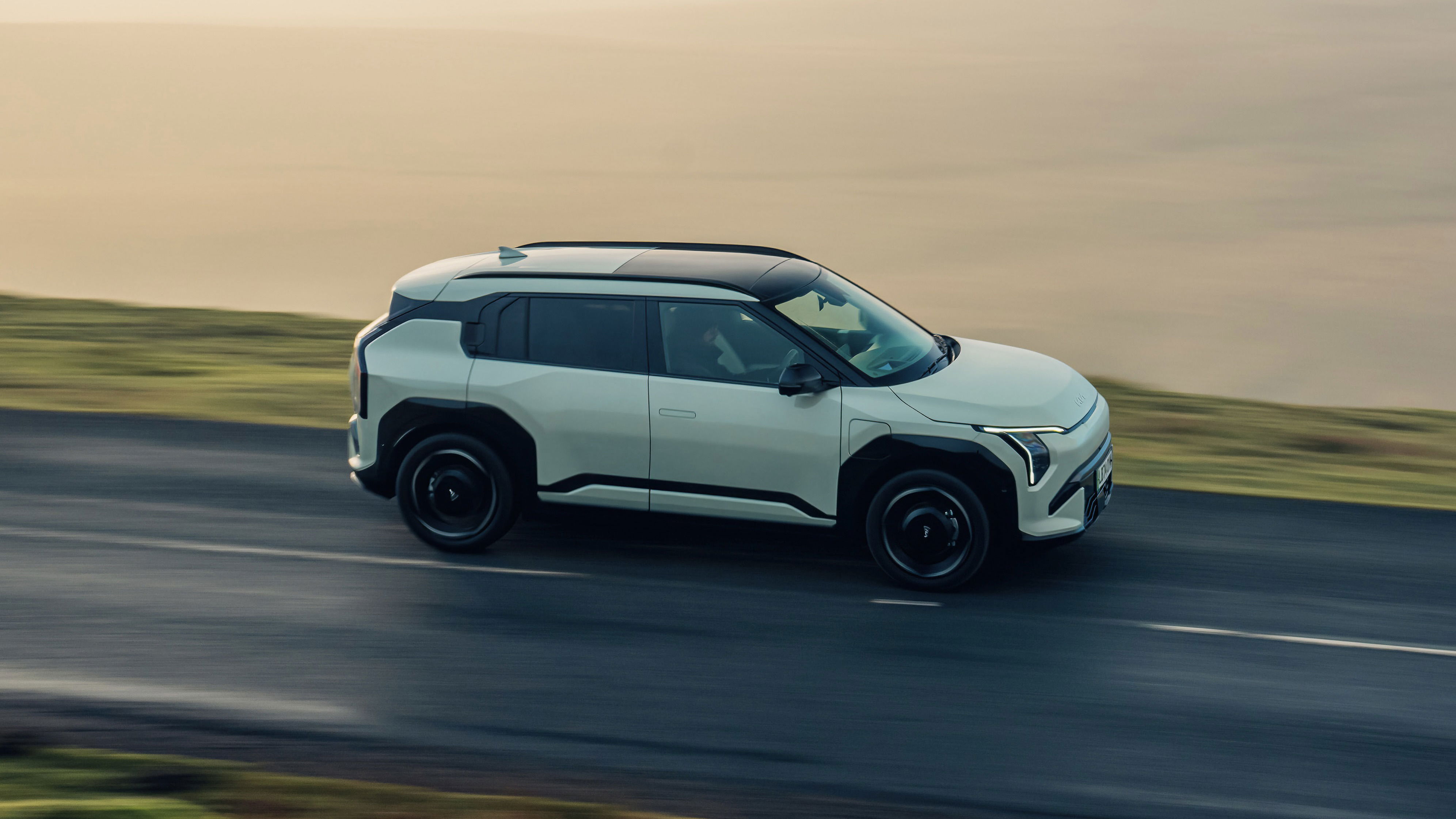 Kia ev3 - côté, conduite
