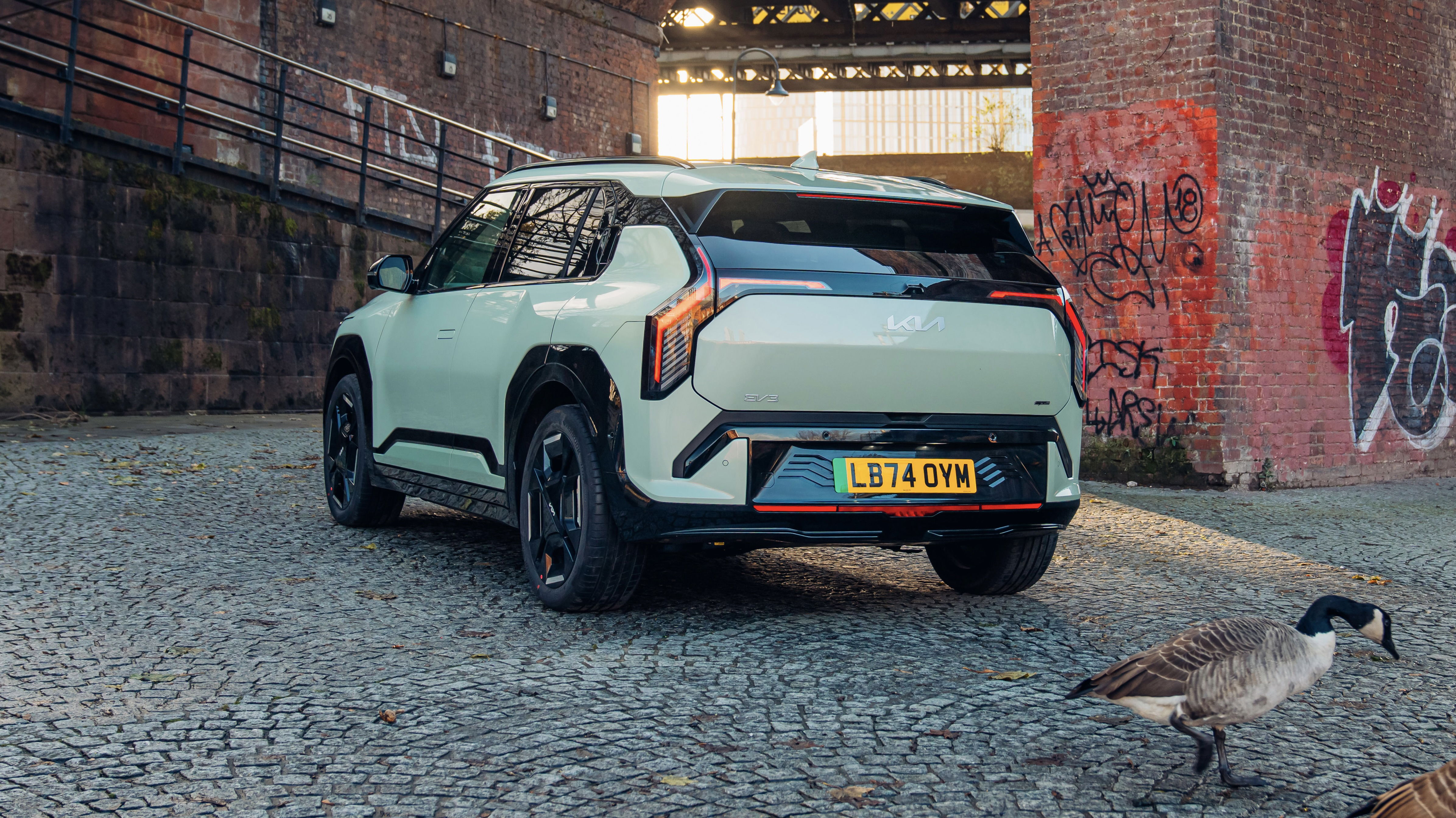 Kia ev3 - arrière, statique