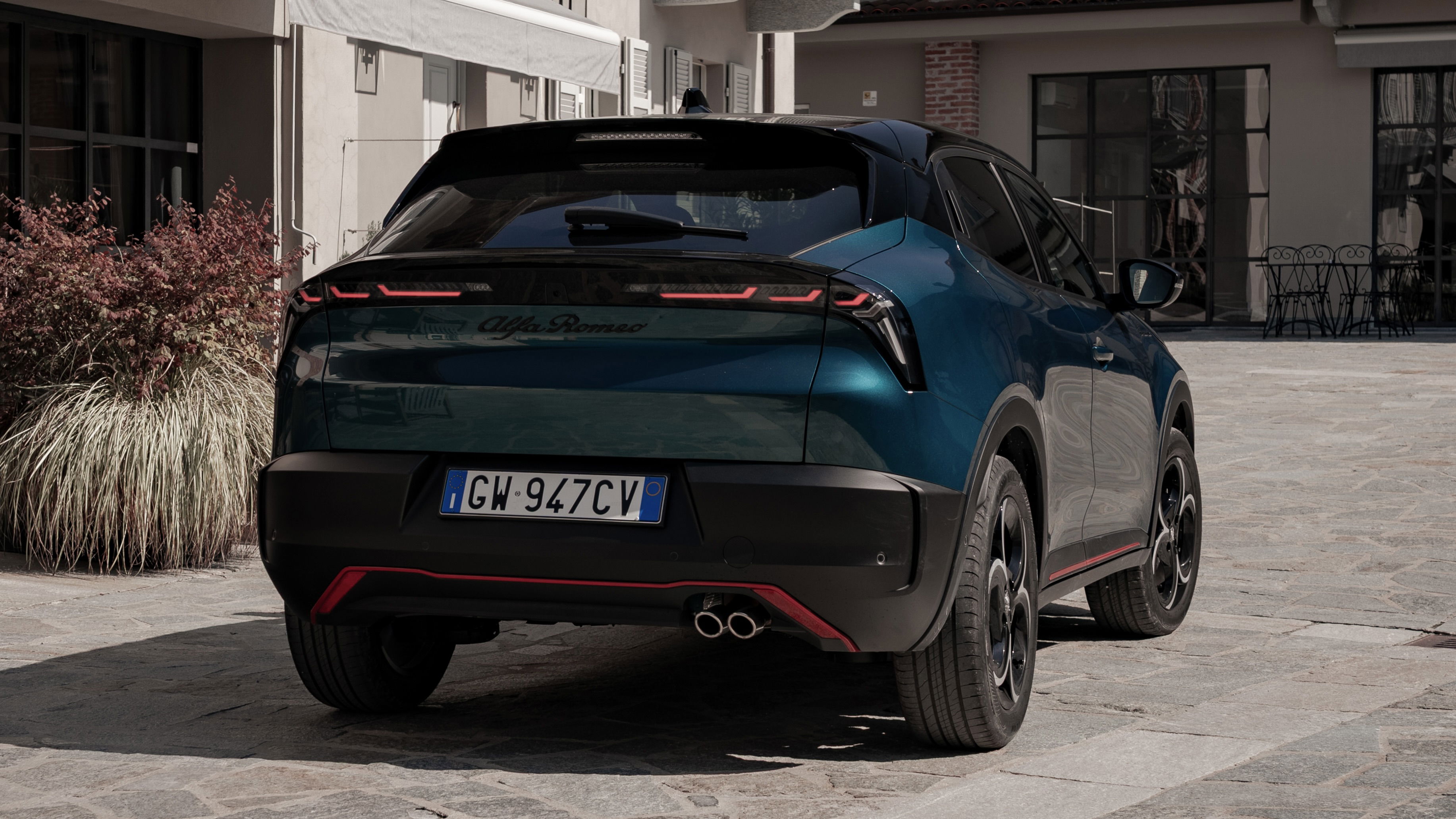 Alfa Romeo Junior Ibrida - arrière, statique