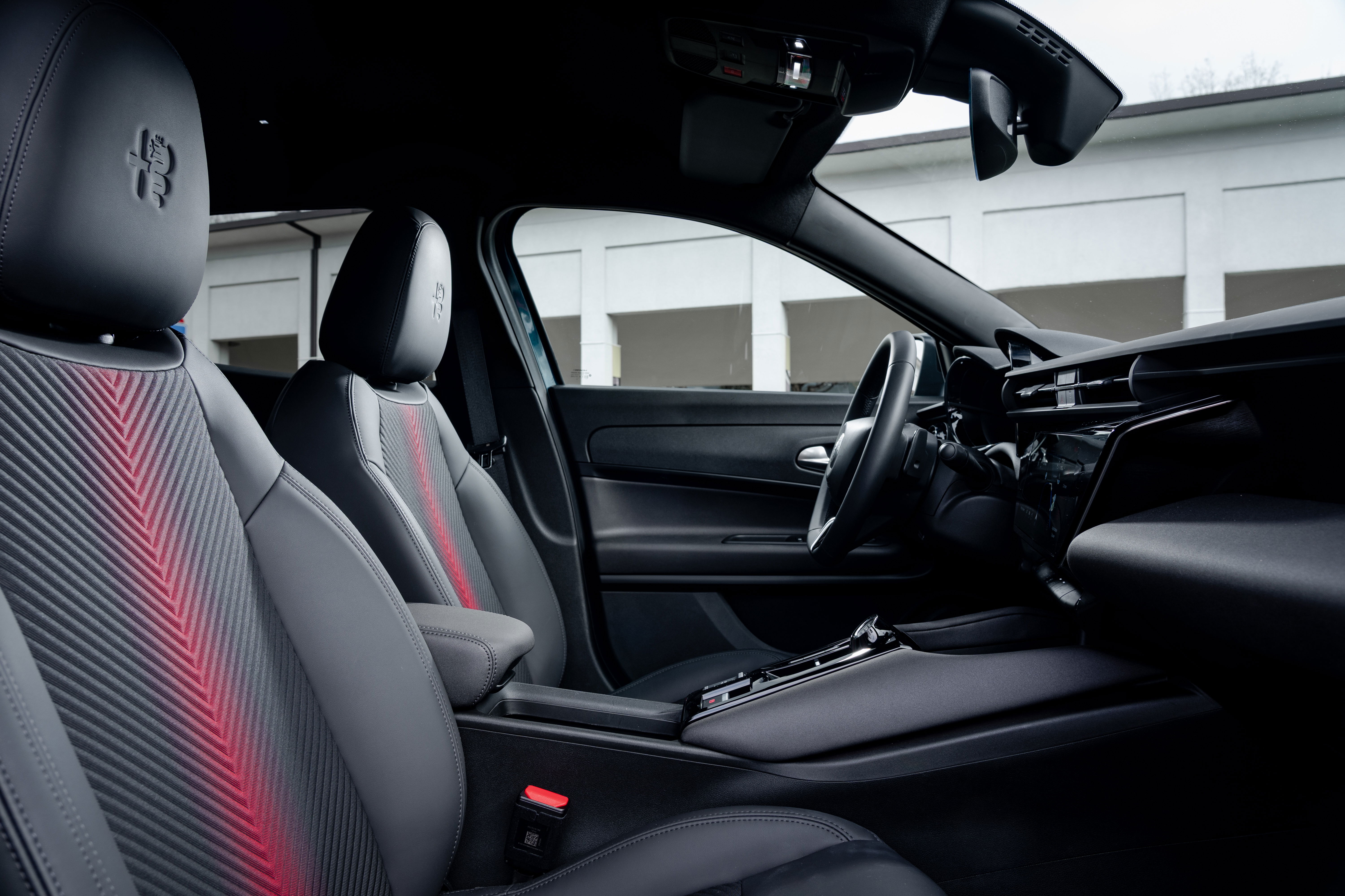 Alfa Romeo Junior Ibrida - intérieur