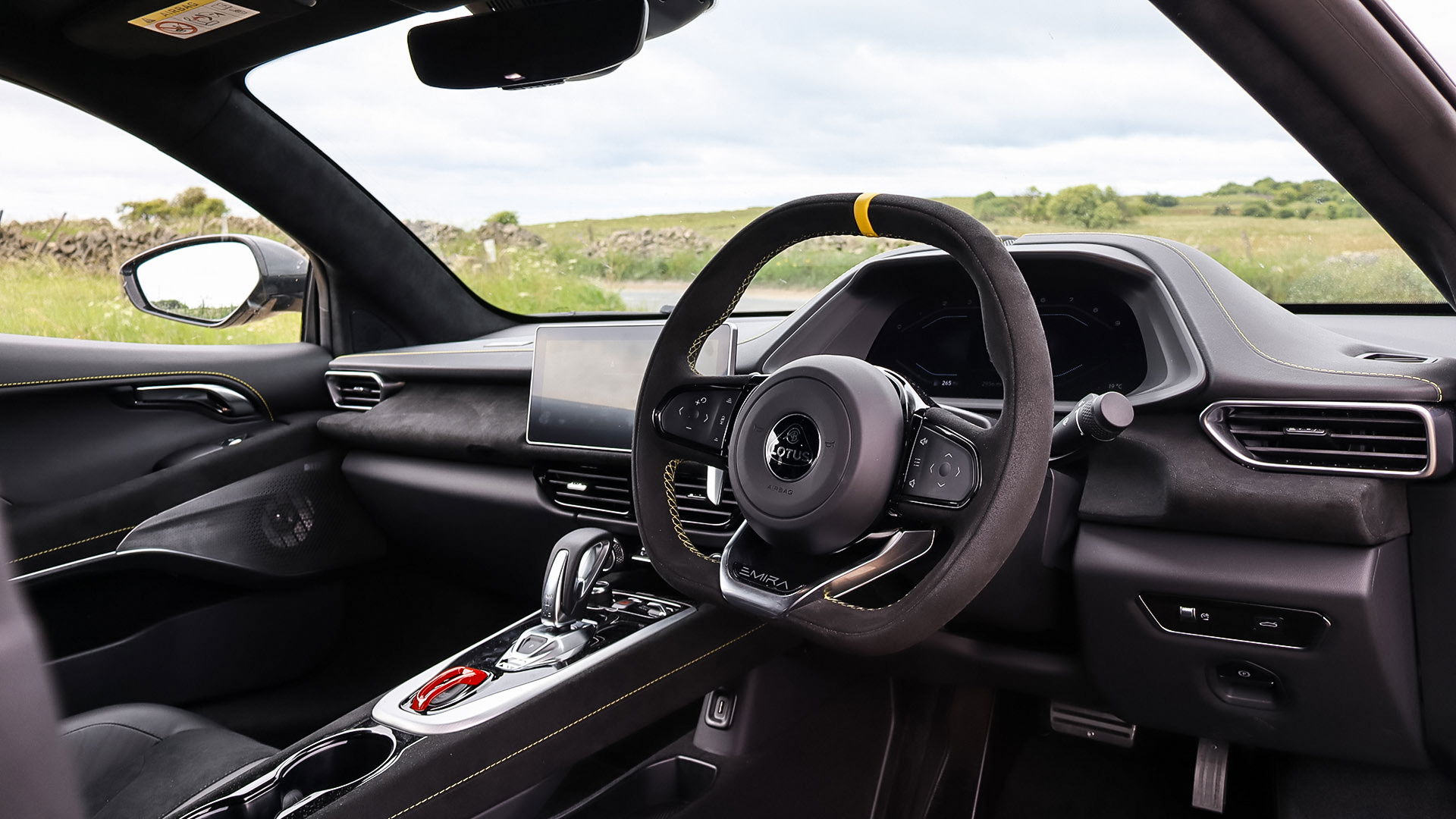 Lotus Emira Turbo SE - intérieur