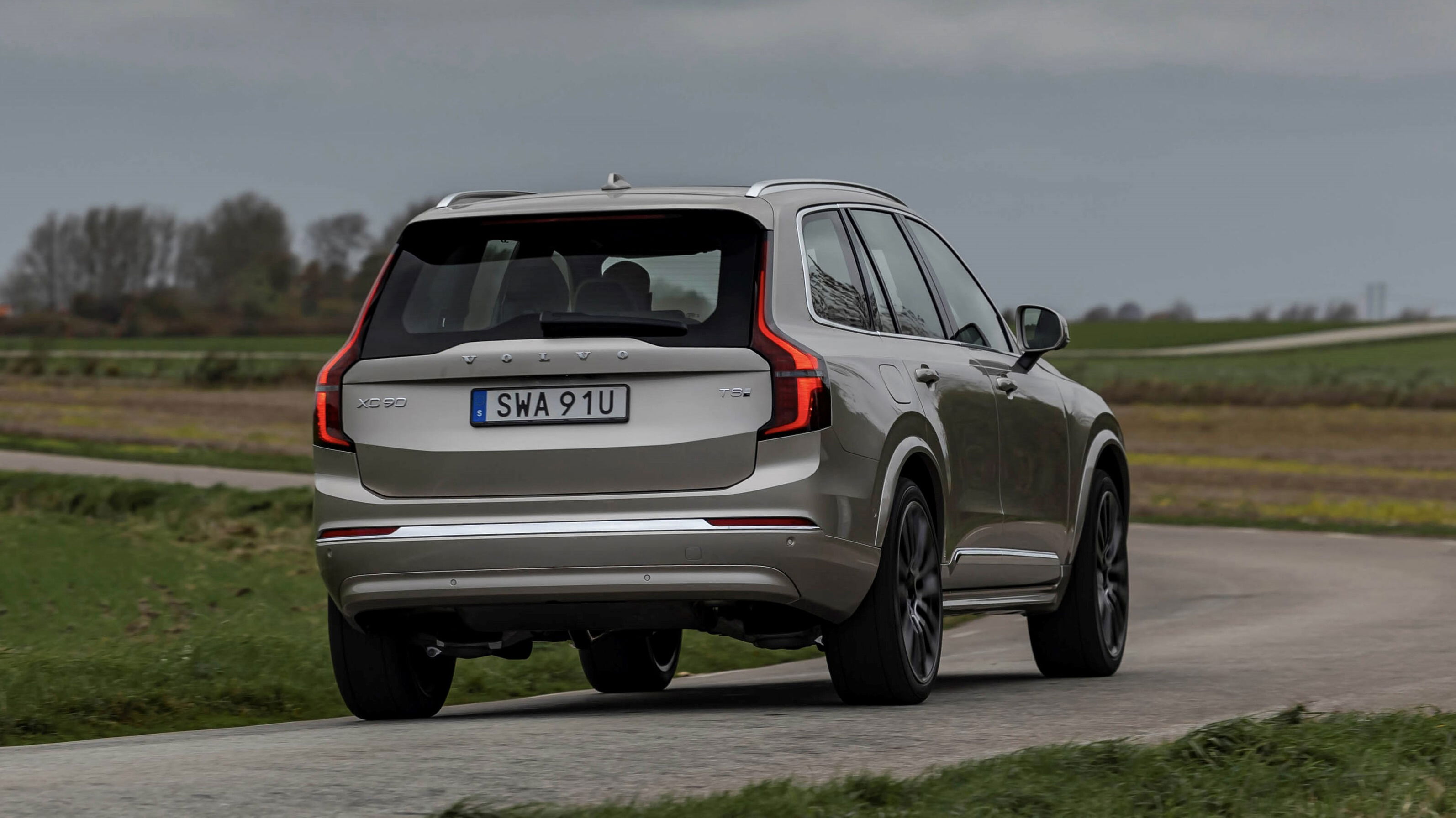 Volvo XC90 - arrière, conduite