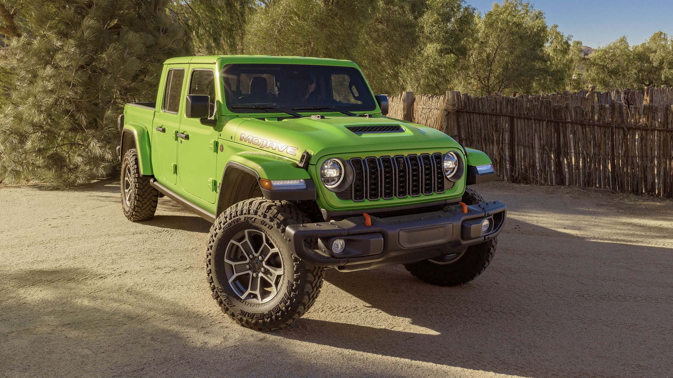Gladiateur en jeep