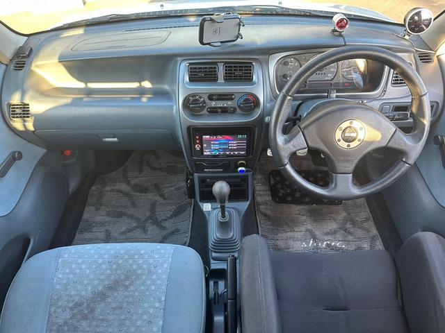 Daihatsu Storia x4 - intérieur