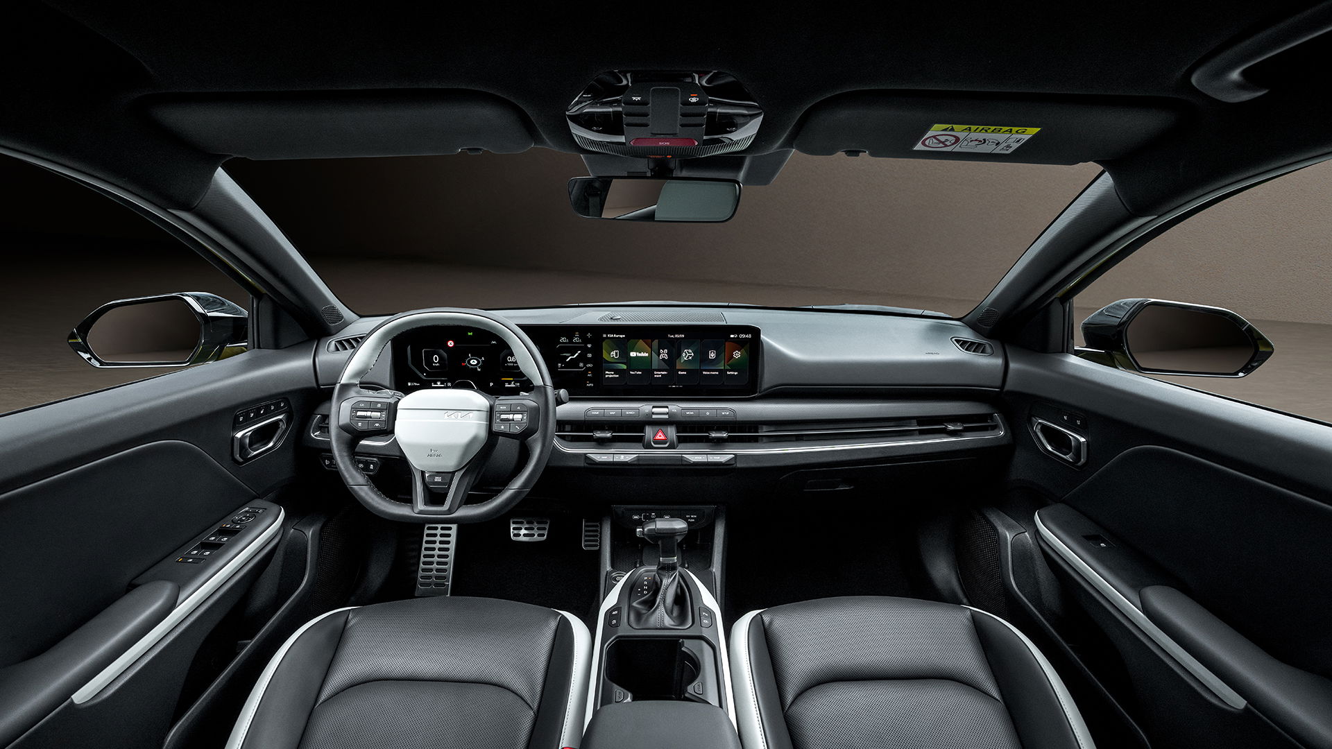 Kia k4 - intérieur