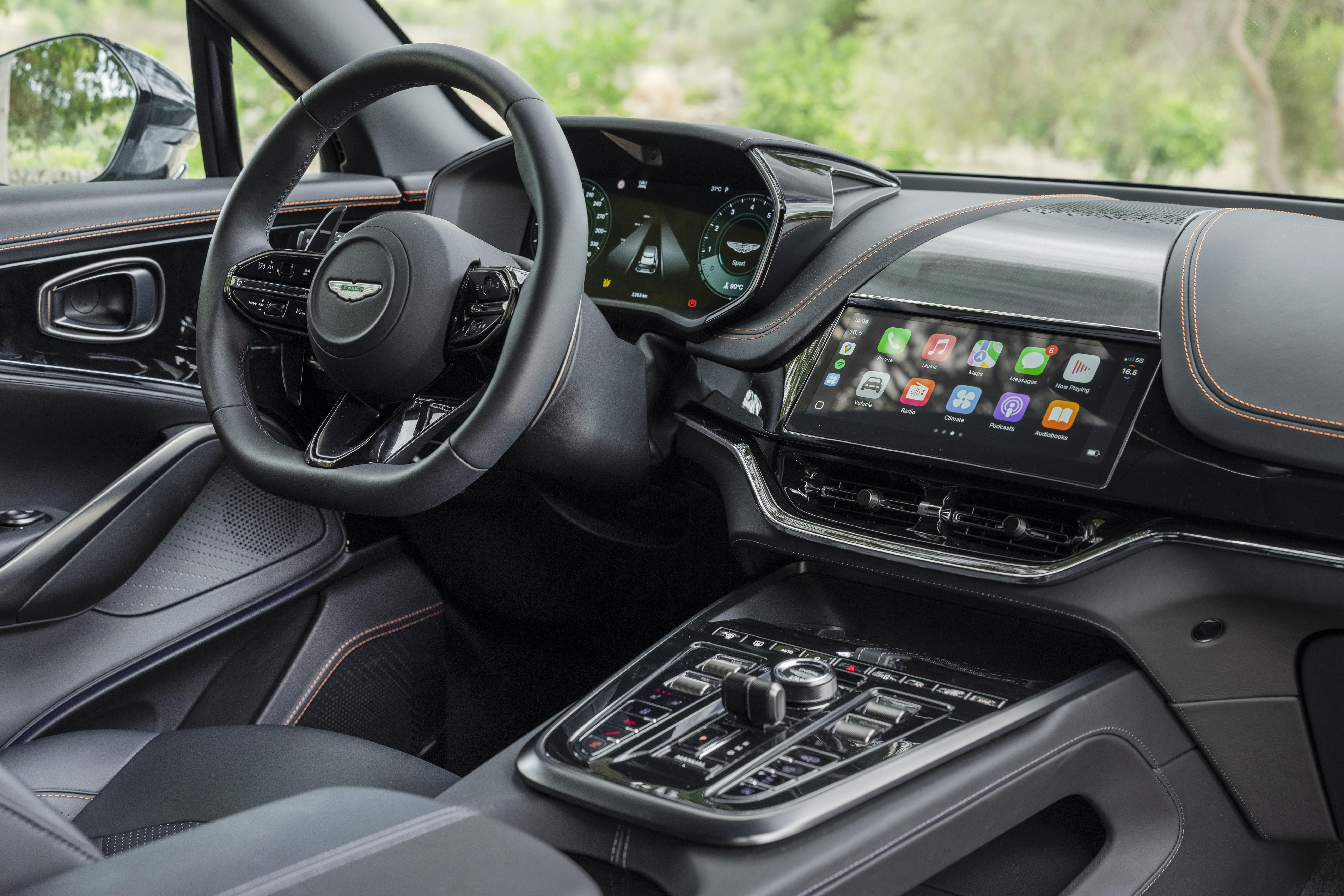Aston Martin DBX S - intérieur
