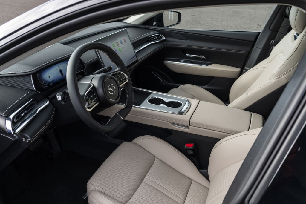Mazda 6e - intérieur