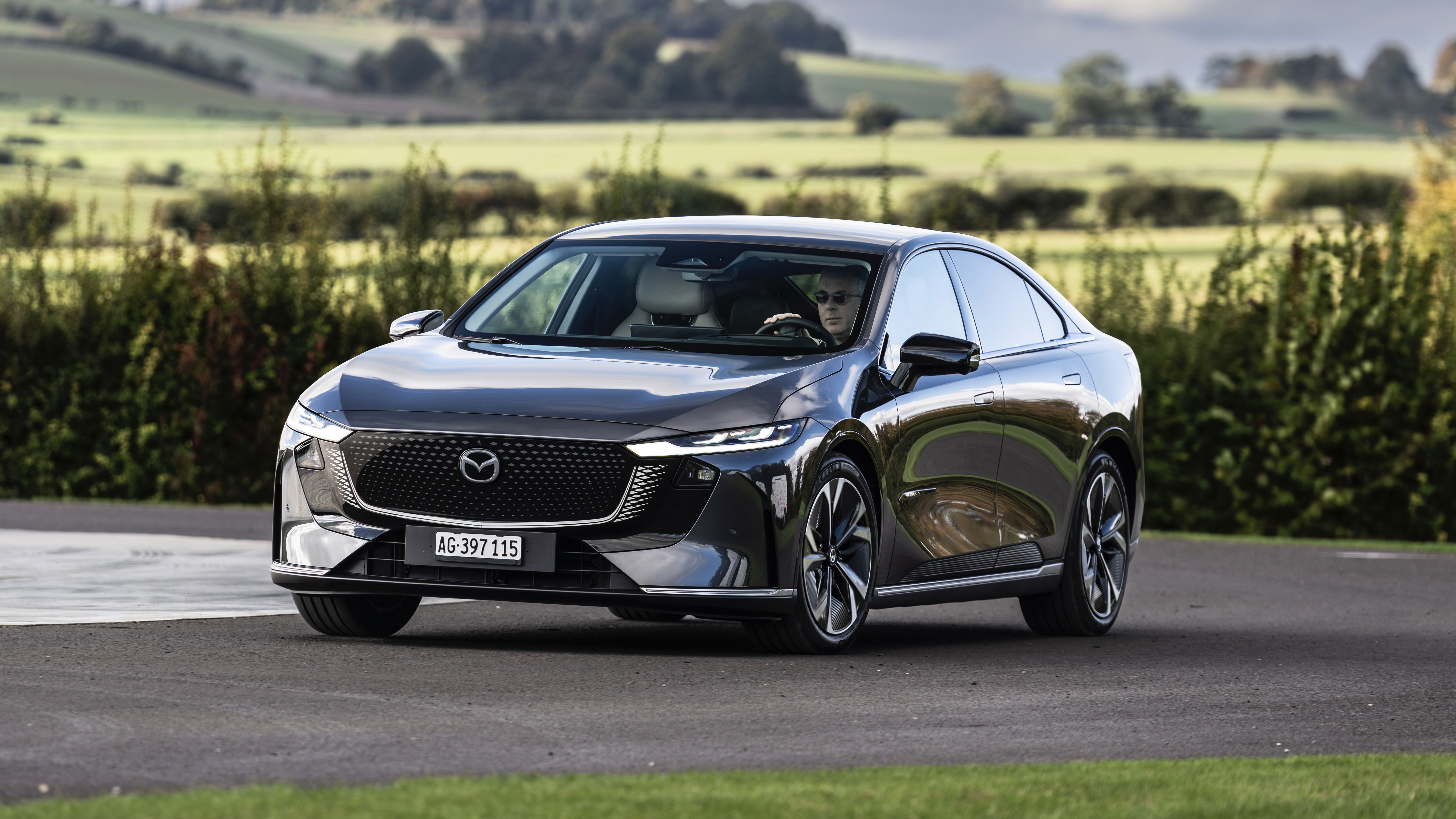 Mazda 6e - avant, conduite