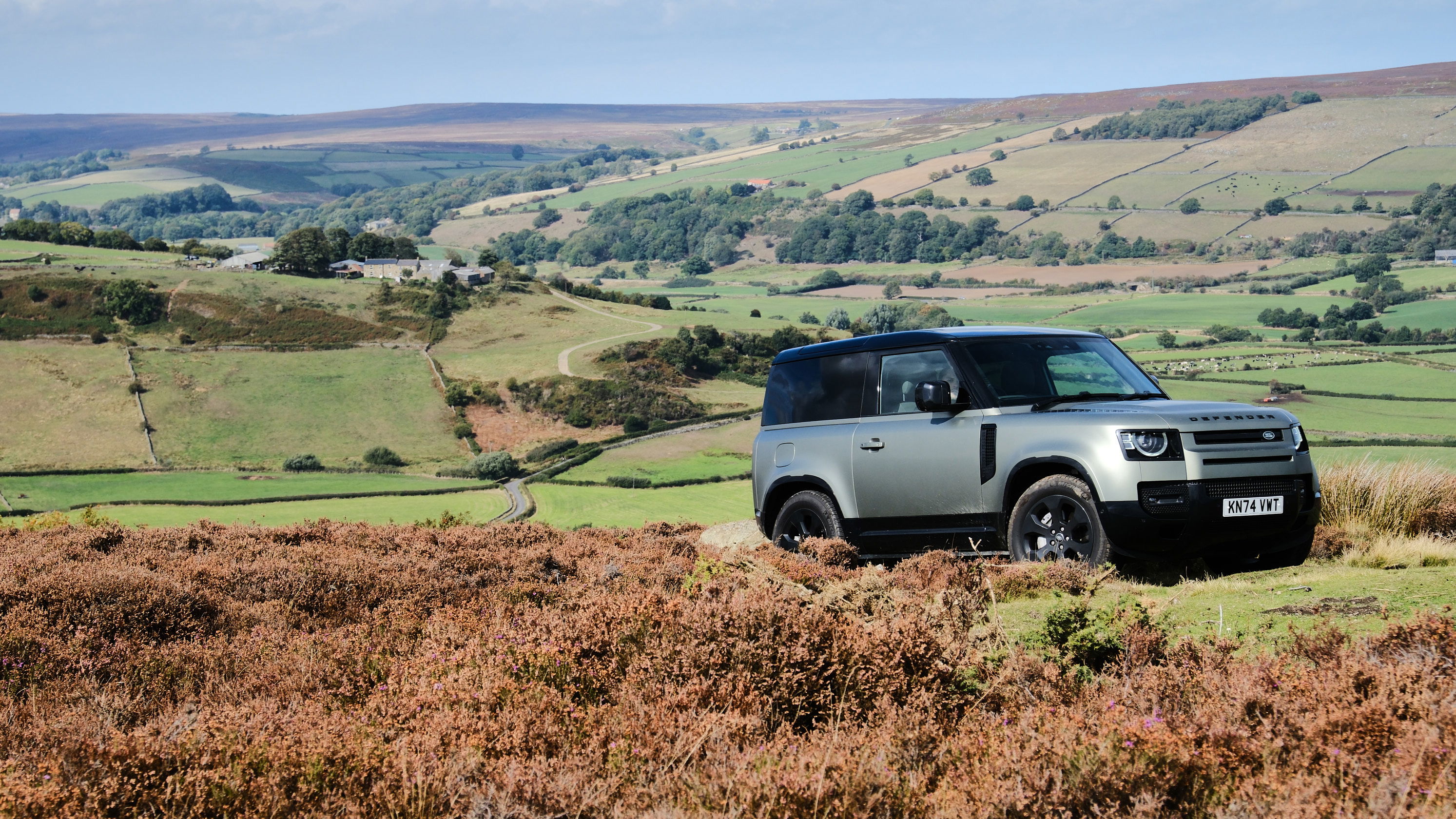 Land Rover Defender 90 - avant