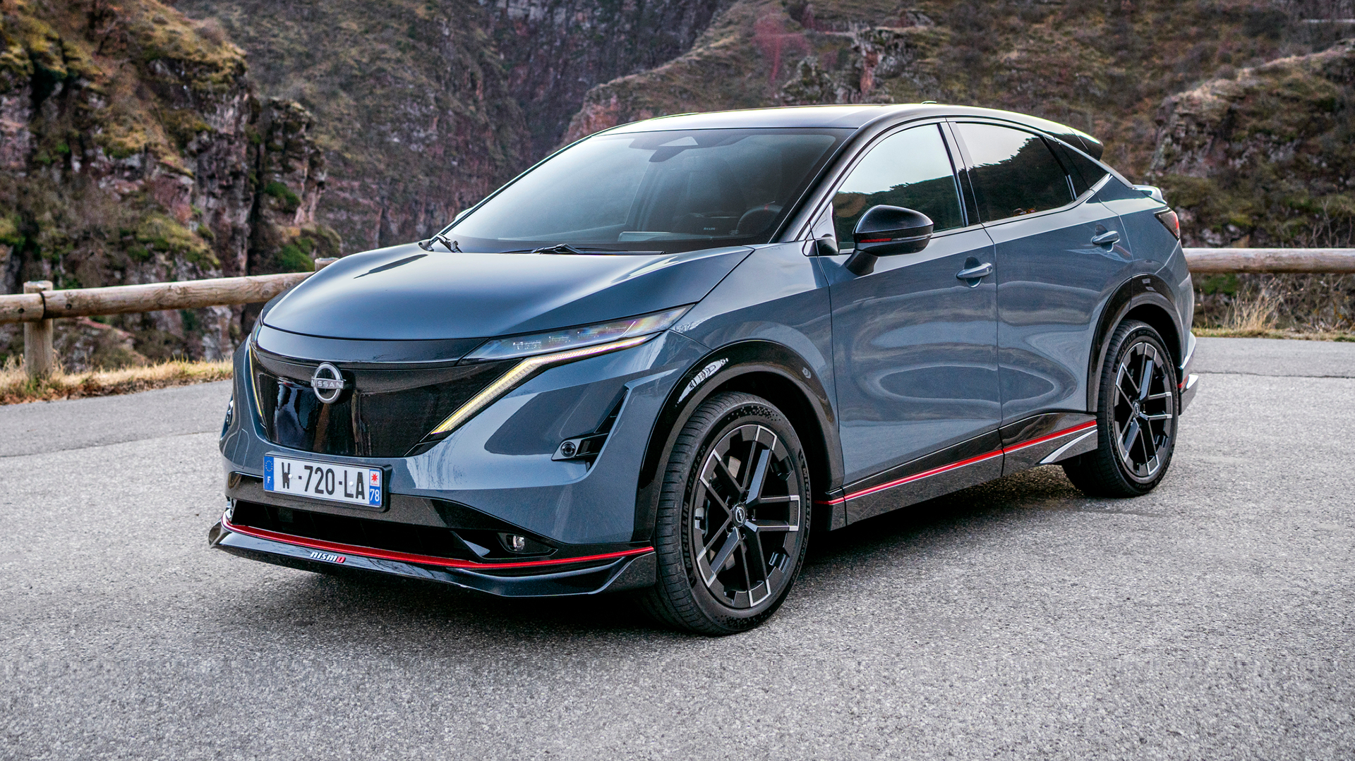 Nissan Ariya Nismo, avant