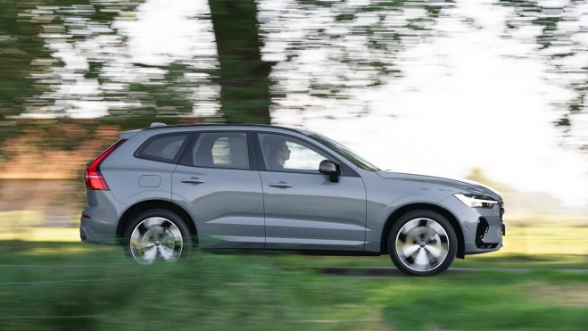Volvo XC60 PHEV 2024 Côté Volvo XC60 PHEV 2024 Côté