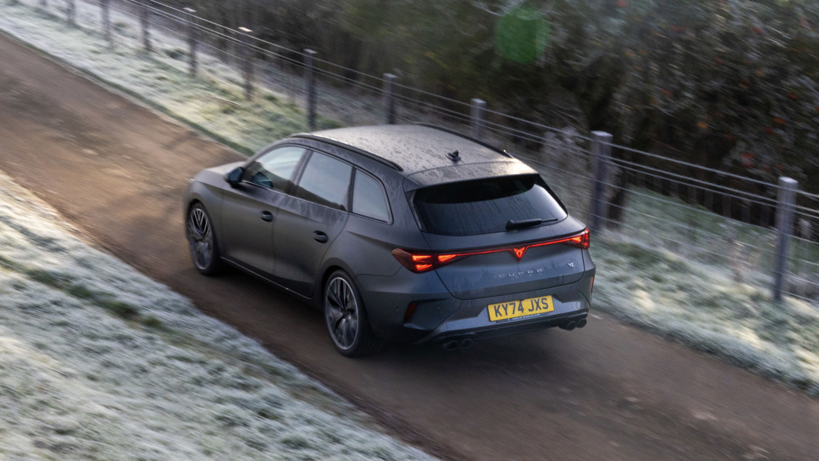 Cupra Leon Estate - arrière, conduite