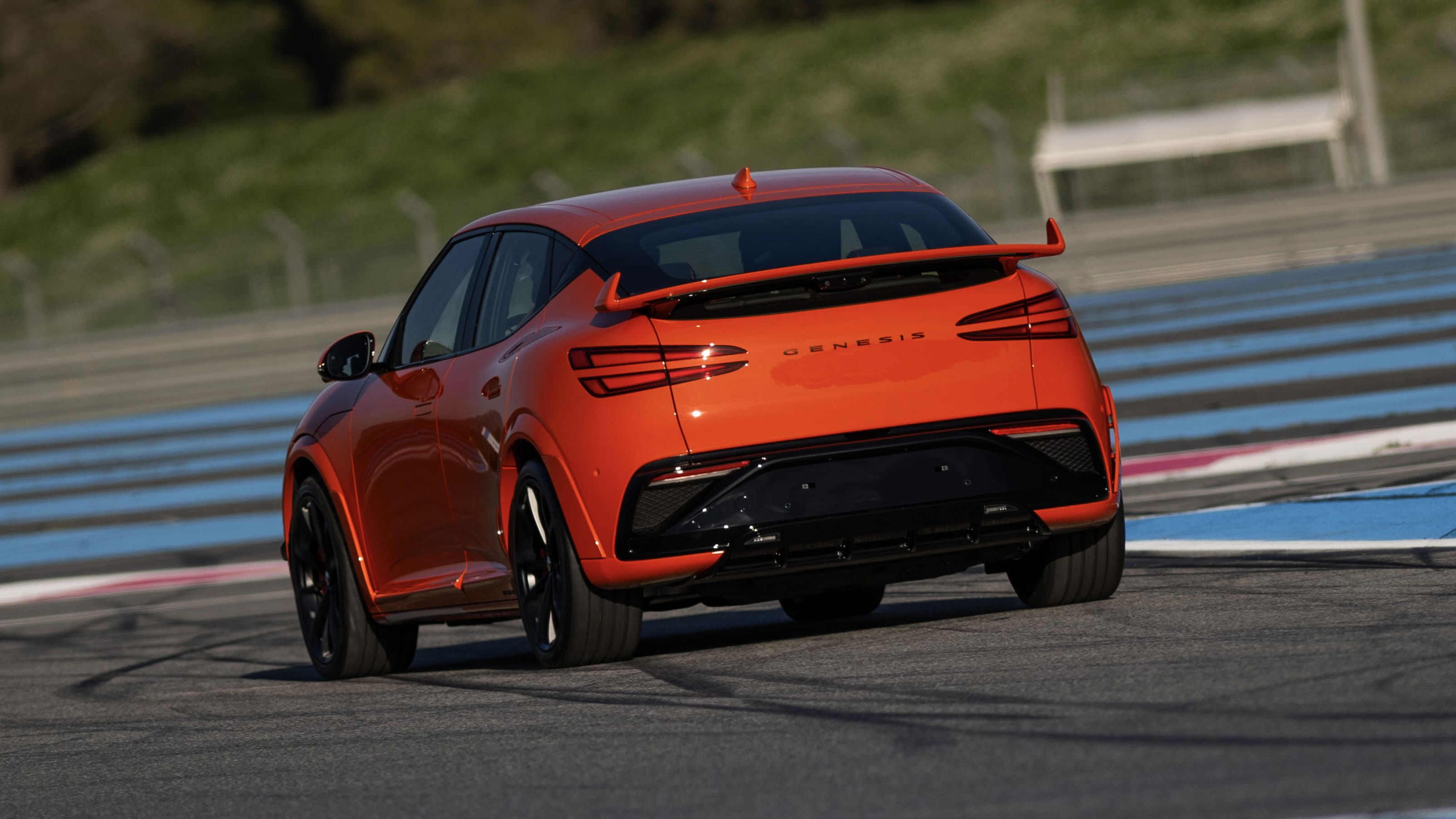 Genesis GV60 Magma - arrière