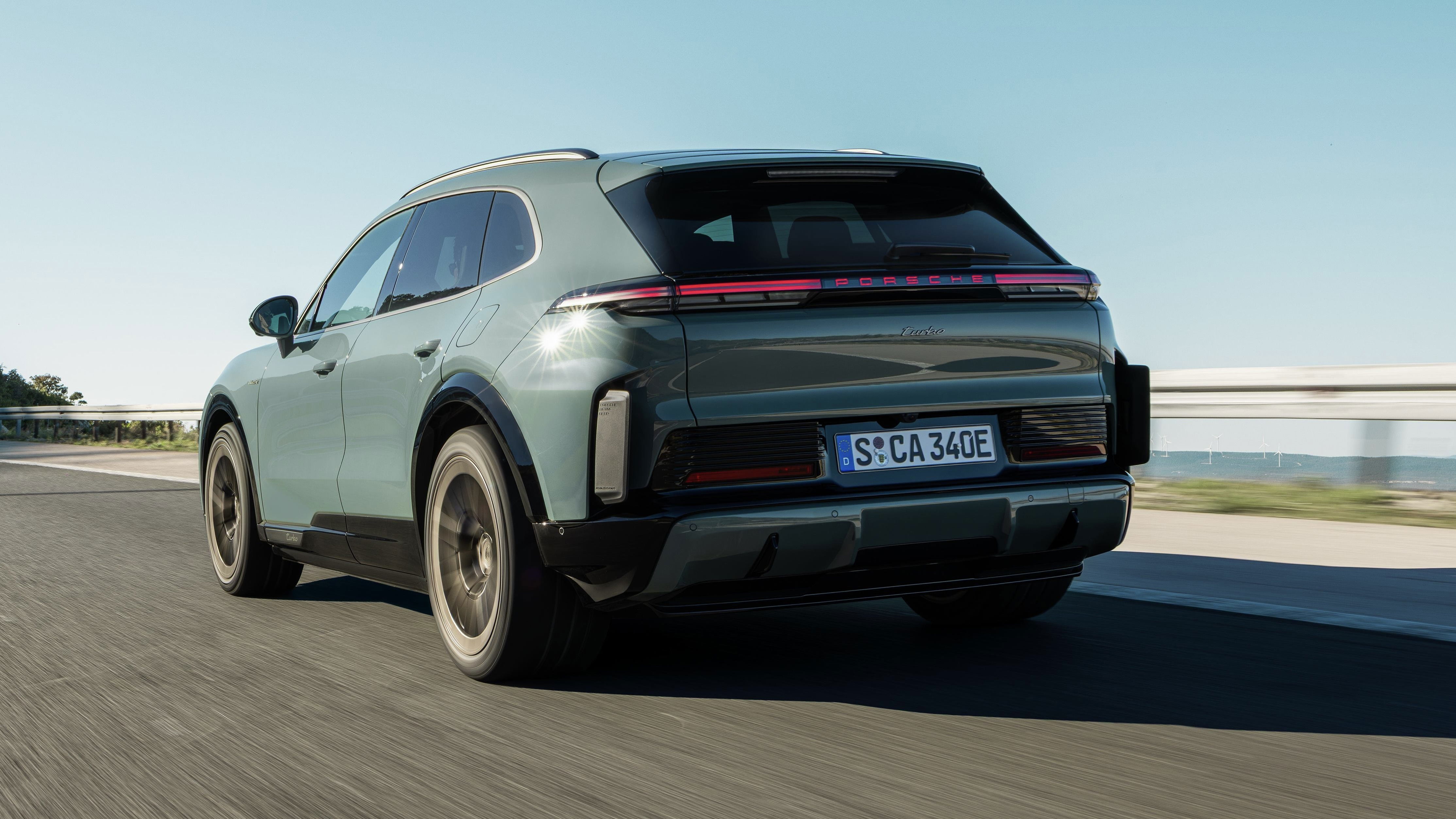 Porsche Cayenne EV - arrière