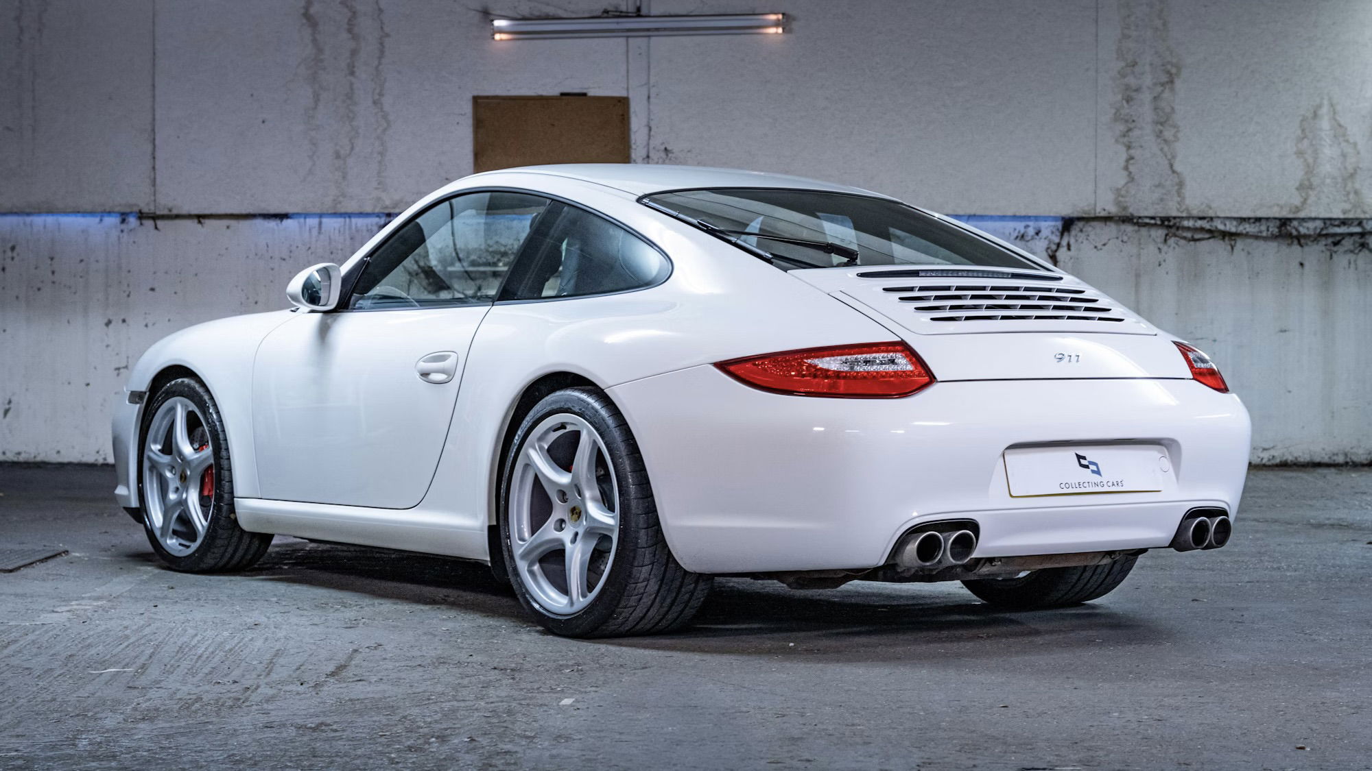 La Porsche 911 de James May - arrière