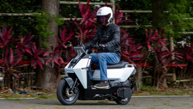scooter électrique sym pe3 erev autonomie étendue 1 scooter électrique sym pe3 erev autonomie étendue 1