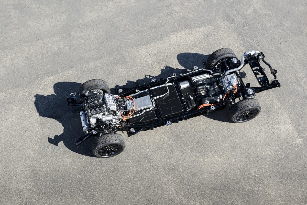 1 Ram 1500 Ramcharger