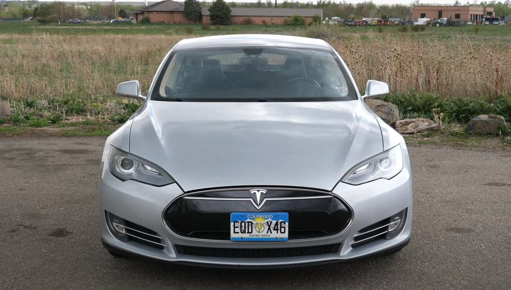 Ceci est la dégradation de la batterie d'un modèle Tesla après 11 ans et acheté pour moins de 12 000 euros