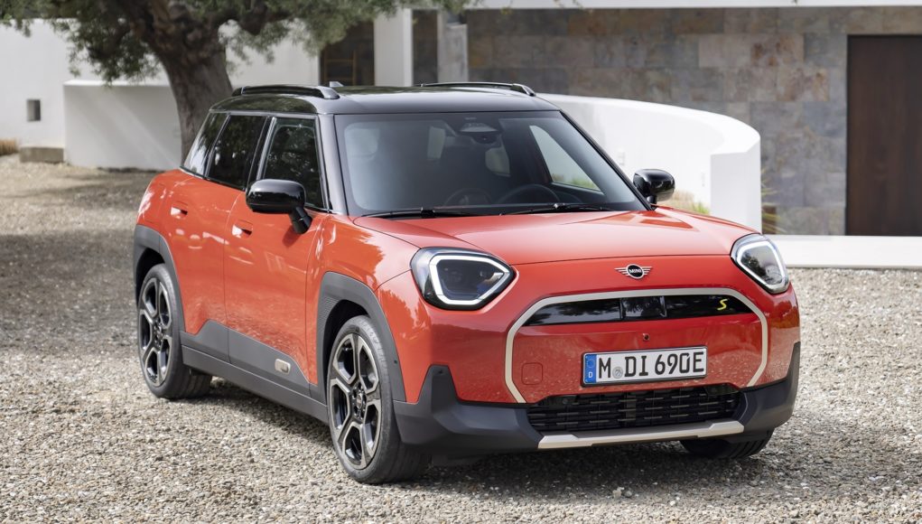 Ce SUV électrique premium est parfait, il est magnifique et offre également plus de 400 km d'autonomie