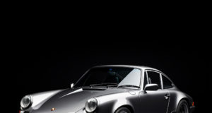Les secrets derrière ce véhicule emblématique de Porsche… Porsche Targa 911 - trajetàlacarte.com