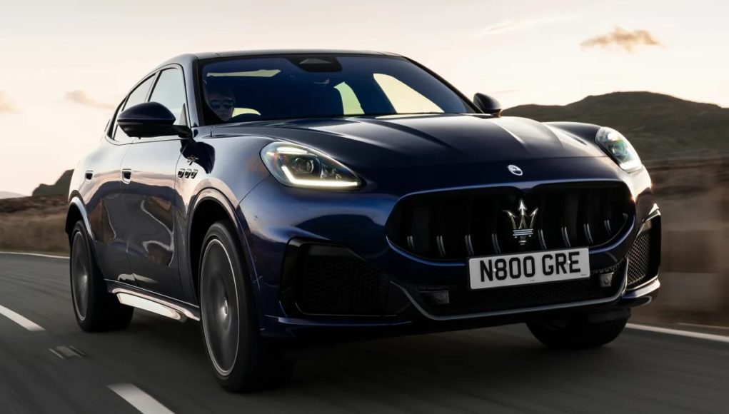 Maserati Grecale Trofeo - Coloris bleu mat - trajetàlacarte.com Maserati Grecale Trofeo - Coloris bleu mat - trajetàlacarte.com
