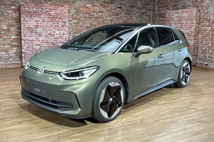 Une Volkswagen ID3 grise
