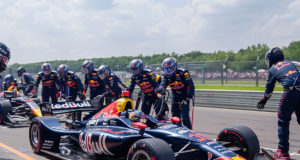 Verstappen soutient Marko et met en garde Red Bull : « Il est crucial qu’il reste dans l’équipe »