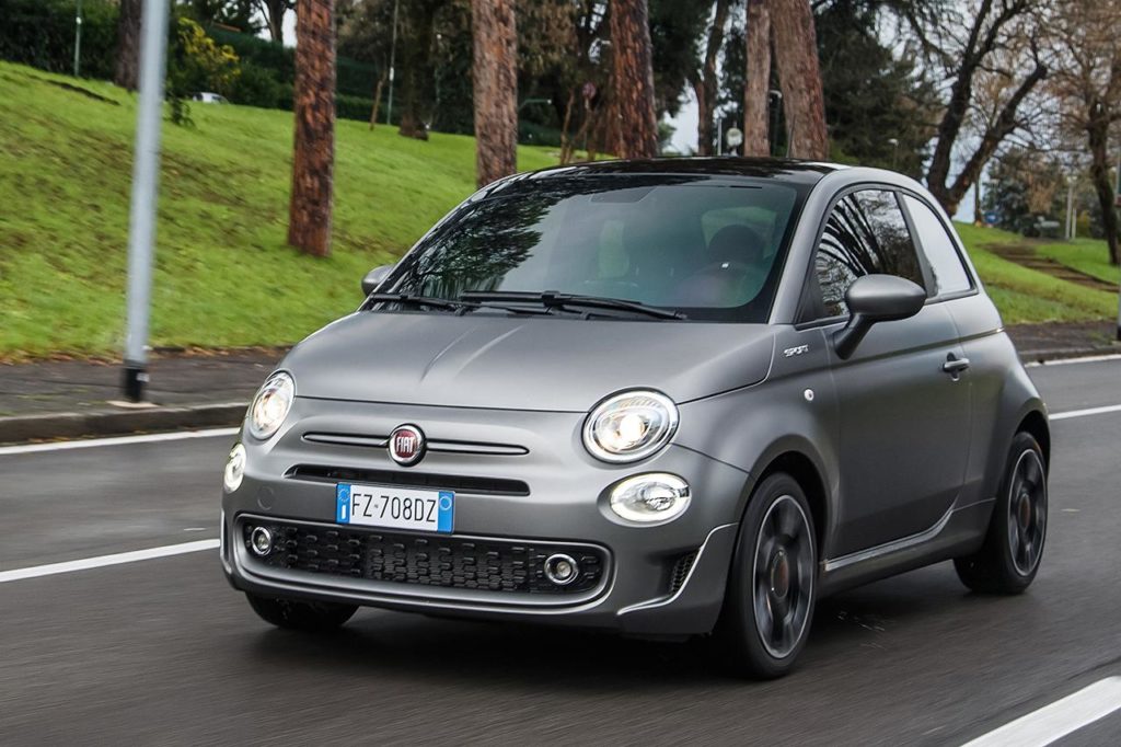 Une Fiat 500 hybrid
