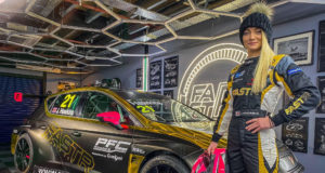 Jessica Hawkins rejoint l’équipe d’Aston Martin en British GT