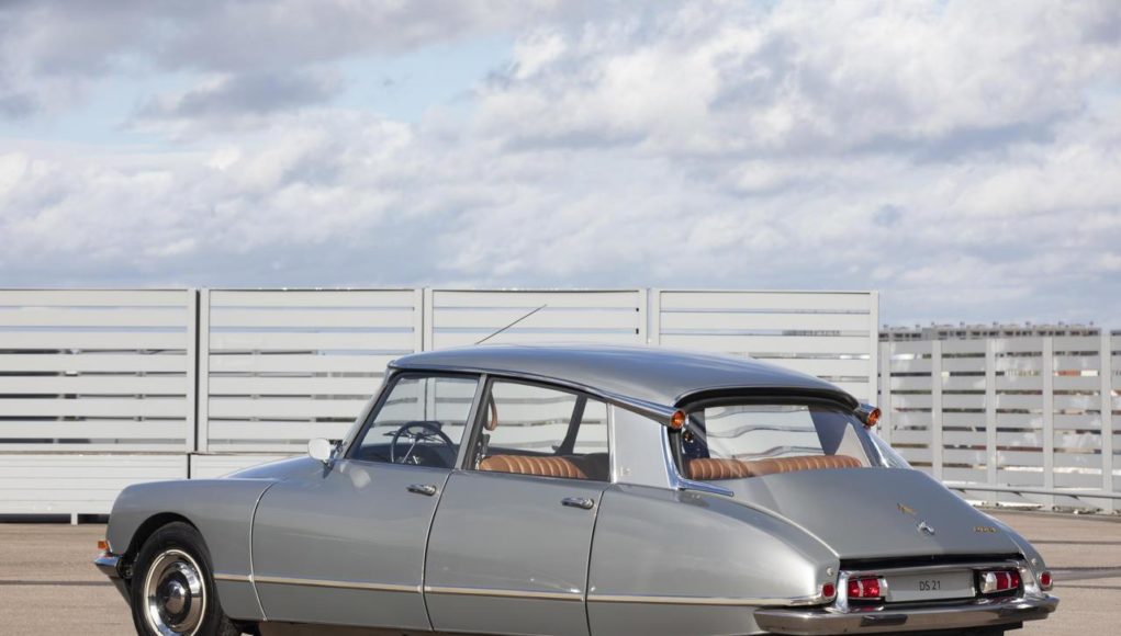 Citroen-DS-21-Gen1-Ph1-Pallas-01