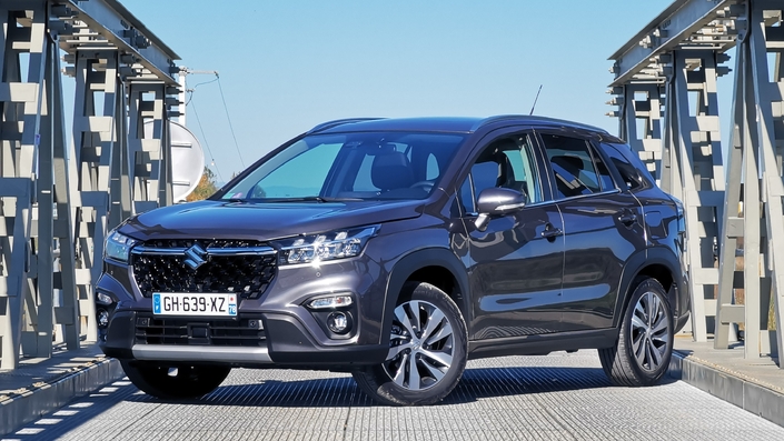 Suzuki R cross