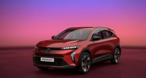 Les versions les moins chères du Renault Scénic E-Tech sont-elles meilleures ?