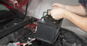 Comment prolonger la durée de vie la batterie de ma voiture? Batterie voiture