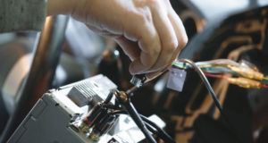 Comment protéger les systèmes électriques contre la surcharge?