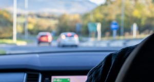 Pourquoi et comment installer facilement Android Auto dans votre voiture ? installer Android Auto dans votre voiture