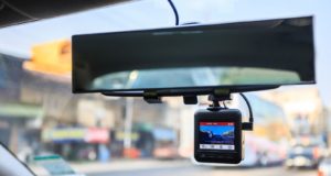 Les voitures-radars de stationnement : une parade dangereuse adoptée par certains automobilistes