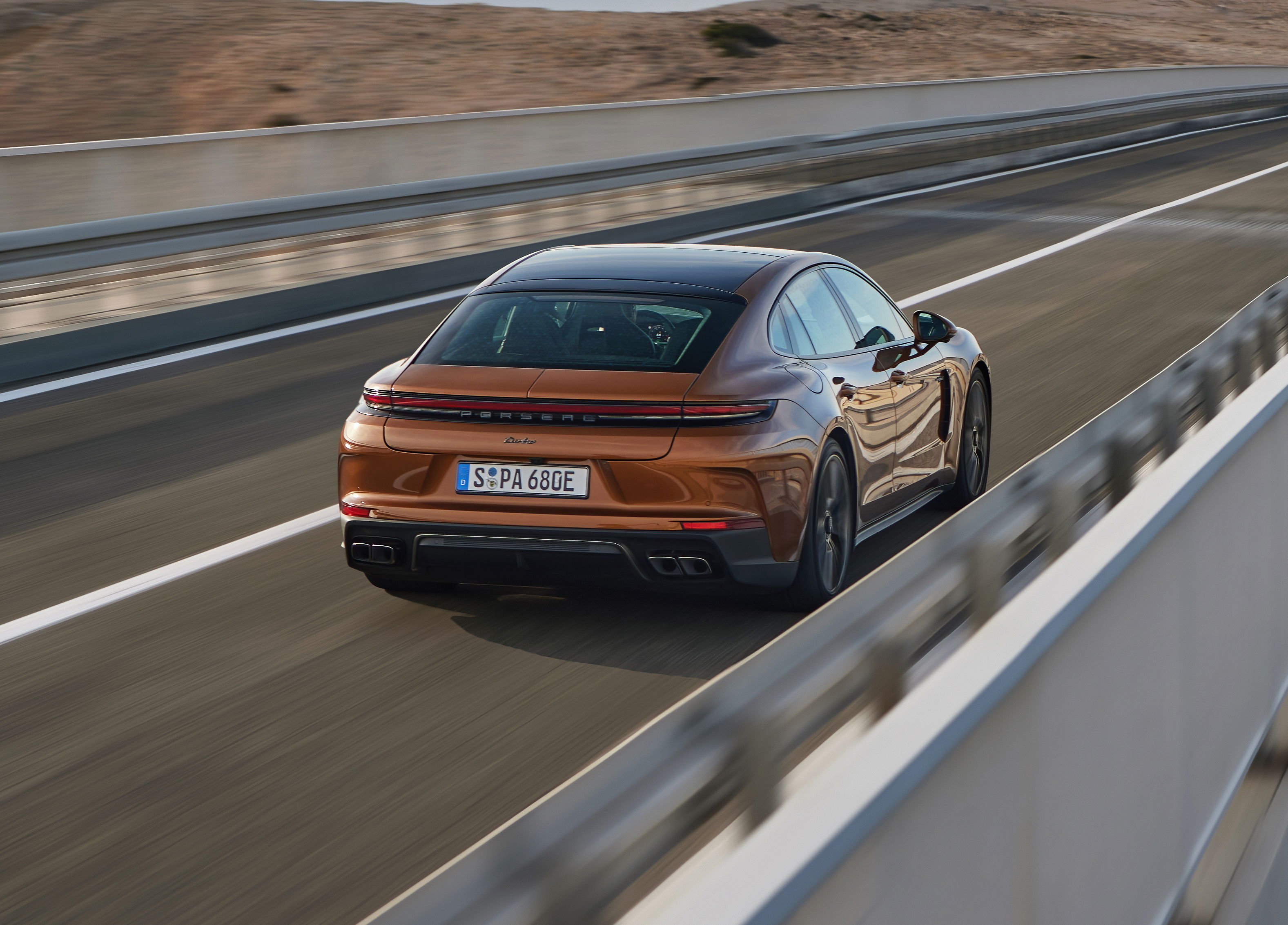 Porsche panamera turbo e-hybride - arrière