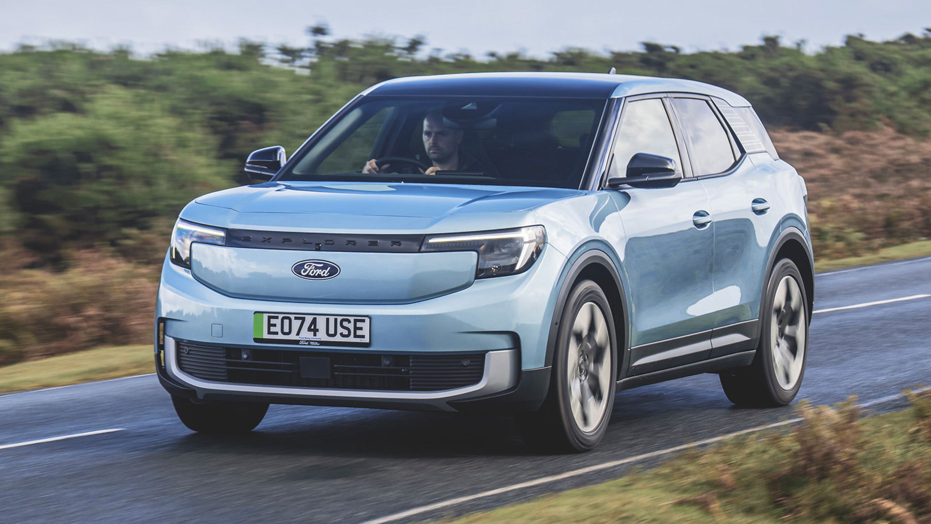 Ford Explorer, avant 3/4