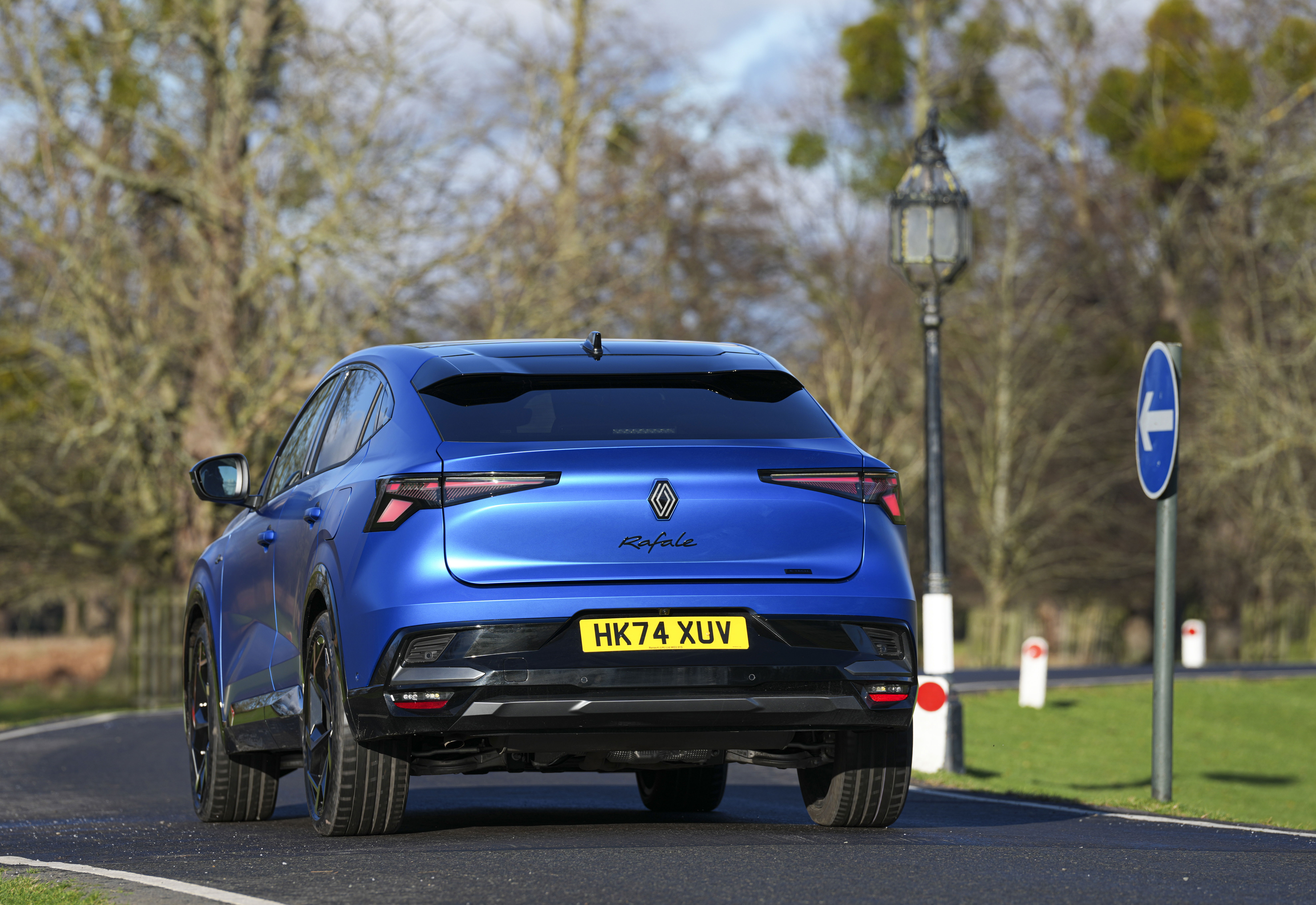 Renault Rafale Phev - arrière, conduite
