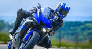 Yamaha FZ-S : la première moto hybride de la marque révolutionne le marché